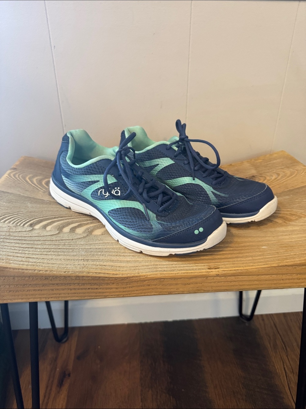 Ryka Navy and Teal Women's Athletic Sneakers Size 8.5